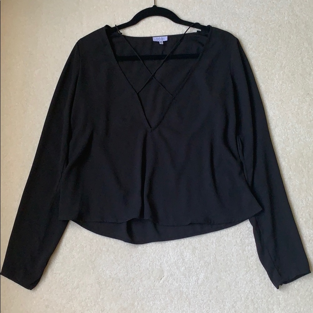 Criss Cross Black Top - Picture 1 of 2